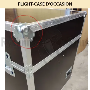 Flight-case pour 6 PC 2KW+crochets