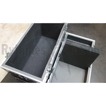 Malle "cloche" 820x425xH700 avec capitonnage